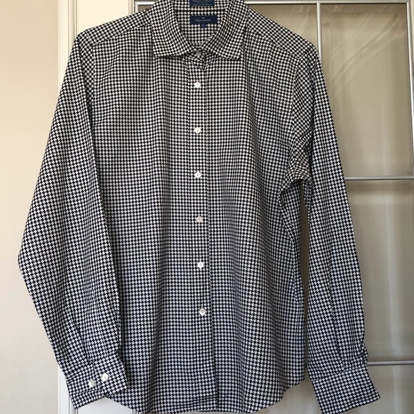 Faconnable Tops - Façonnable Women Black/White ButtonUp Shirt Sz: XL